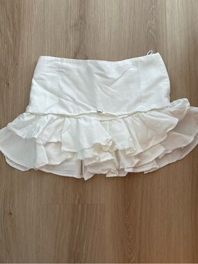 Zara White Ruffled Mini Skirt